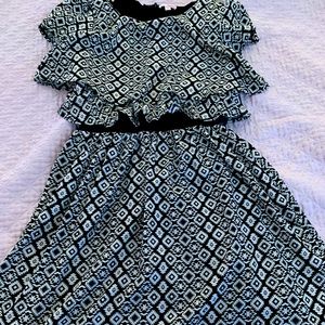 Black and white dress from Bongo.